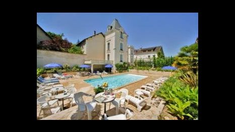 cave tours in dordogne france