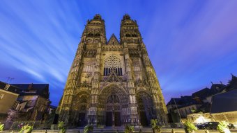 bike tours in loire