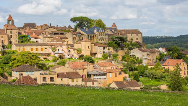 cave tours in dordogne france