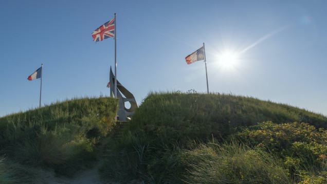 Normandy Walking Tour: WWII sites