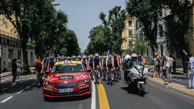 VIP Access - Day on Course in a official car - Tour de France - 2025