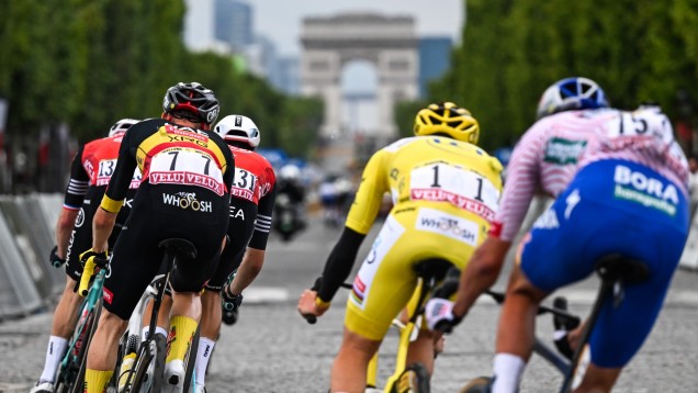 VIP Spectator Tour Alps Paris