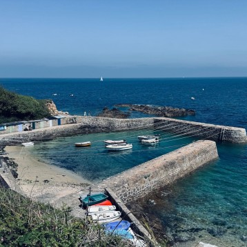 Normandy Walking Tour : Northern Cotentin coast & Mont Saint Michel Bay